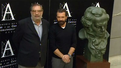 Banderas recibe el Goya de Honor como "recompensa y estímulo"