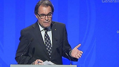 Mas: "El Gobierno ha cruzado la línea del ridículo y hace abuso de poder con el Constitucional"