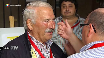 Fernández Villa alega 'síndrome confusional' y no comparece en el Parlamento asturiano