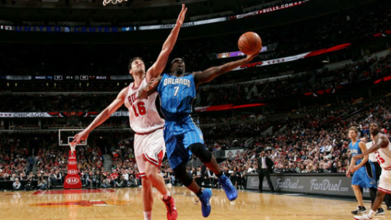 Pau Gasol ante Orlando Magic