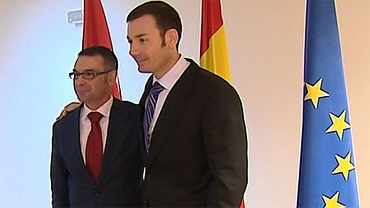 Tomás Gómez se ausentó de la Junta que aprobó el sobrecoste del tranvía de Parla