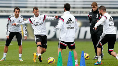 Jesé se entrenó con el Madrid tras 8 meses lesionado