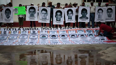 La Fiscalía de México da por muertos a 43 jóvenes y causa la indignación a las familias