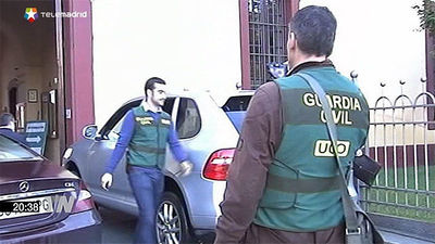 Cae la red infiltrada en administraciones para amañar contratos, con 32 detenidos