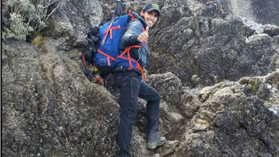 Contador asciende el Kilimanjaro con su equipo