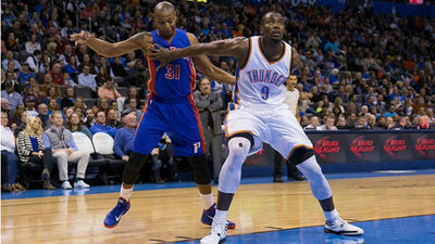 Ibaka firma un 'doble-doble' en la derrota ante los Pistons