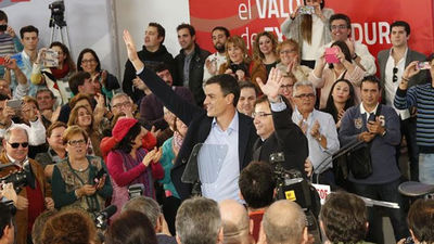 Sánchez, en Extremadura: "Hay ganas de que entre la decencia y salga Monago"