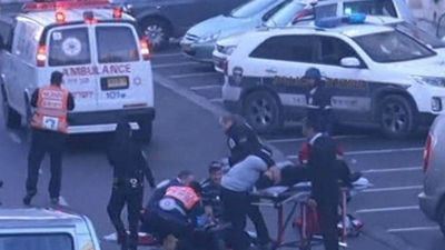 Mueren seis personas en un tiroteo en una sinagoga de Jerusalén