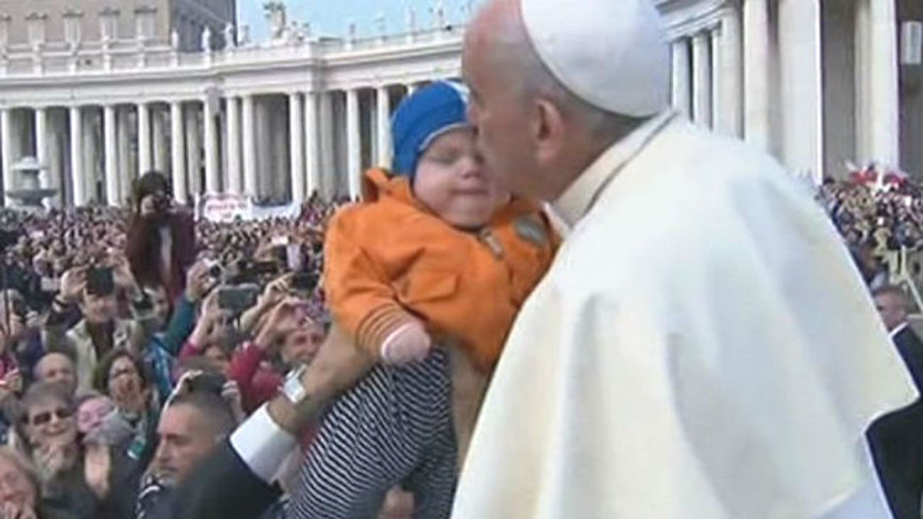 El Papa advierte a los sacerdotes que sean pastores para no ser mercenarios