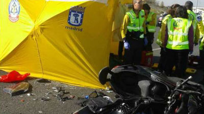 Muere un motorista tras chocar contra un coche en la A-3