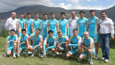 La UCI admite al Astana en el World Tour, pero sometido a control