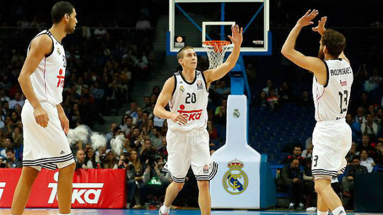 Ayón, Carroll y Sergio Rodríguez