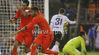 0-1. Busquets salva al Barça en Valencia