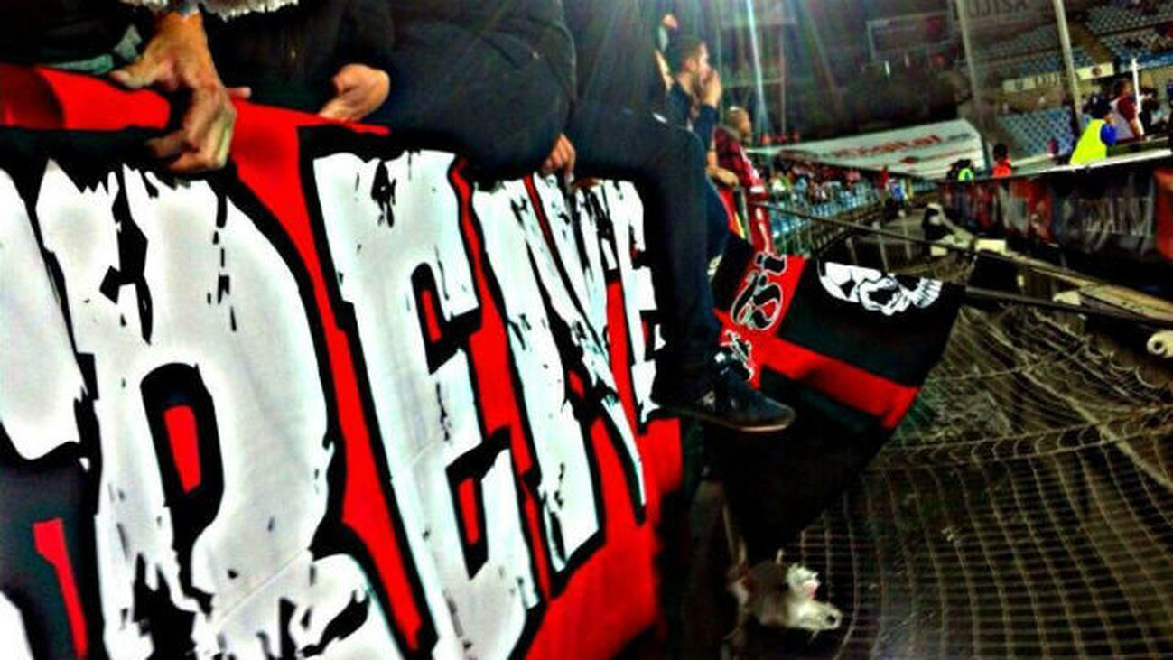 Los ultras del Atlético se identificarán con huella dactilar para entrar al Calderón