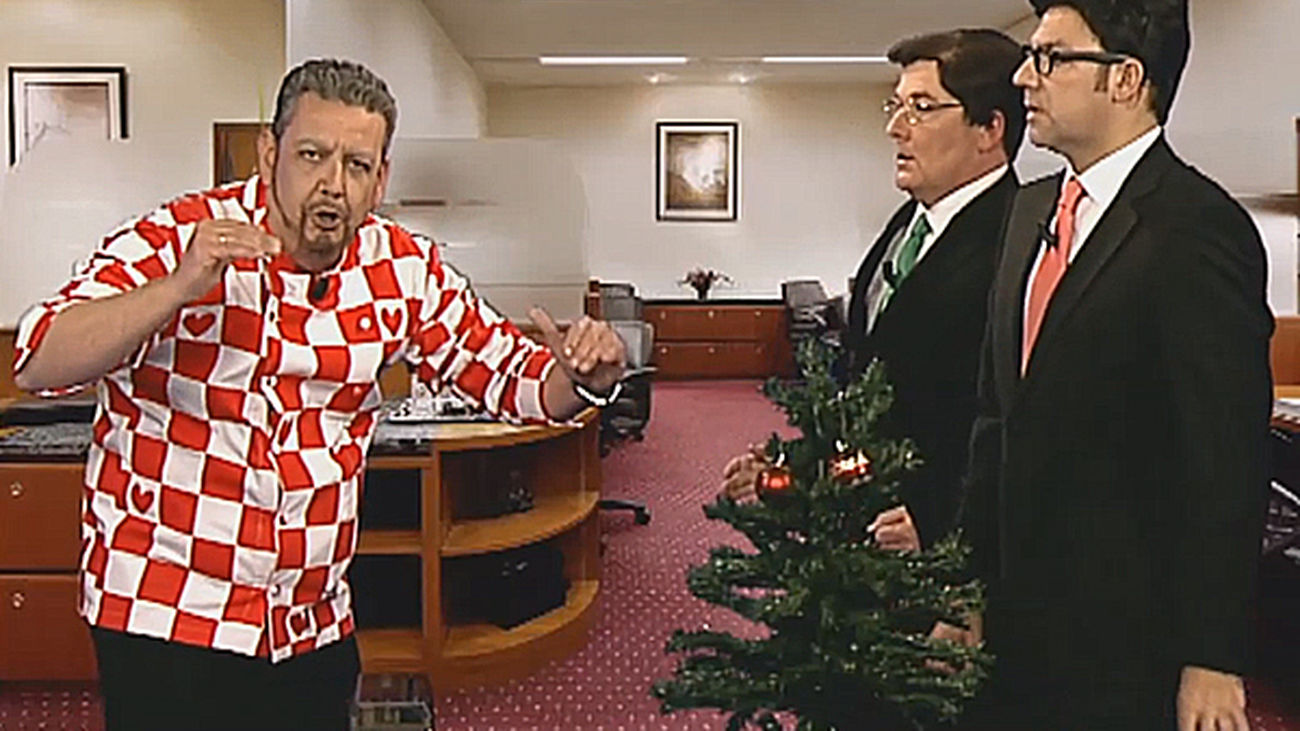 Chicote vuelve por Navidad para organizar una Pesadilla en la oficina