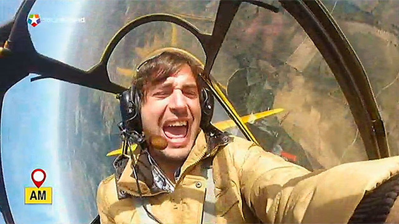 Volamos en un avión acrobático