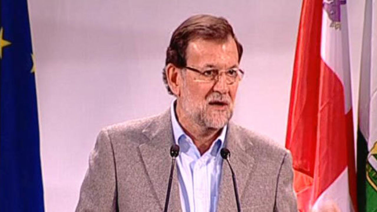 Rajoy llama a preservar la Constitución y se abre a su reforma si es por interés general