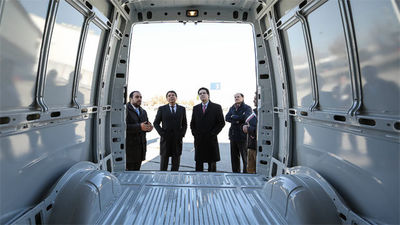 González presenta una nueva línea de ayudas a la renovación de furgonetas de reparto