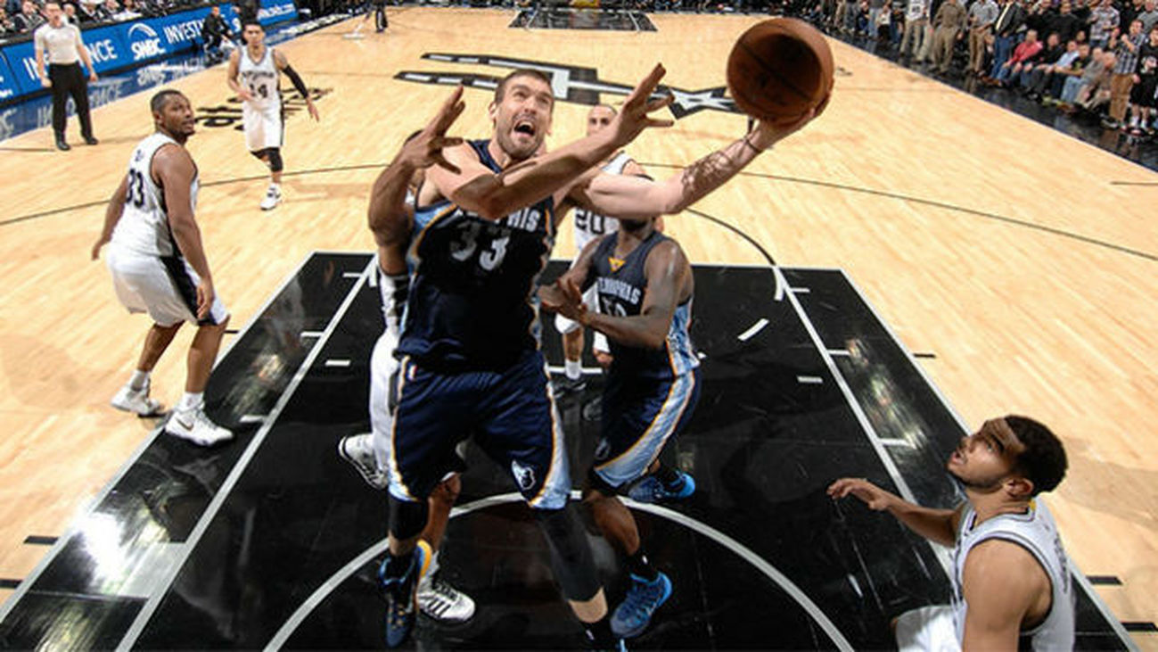 Marc Gasol, con triple espectacular, derribó el 'maleficio' de San Antonio