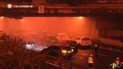 Atasco en Madrid por el incendio de un vehículo en el túnel de Plaza de Castilla