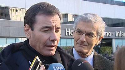 Gómez visita el hospital La Paz y aspira a que se convierta en el mejor de Europa