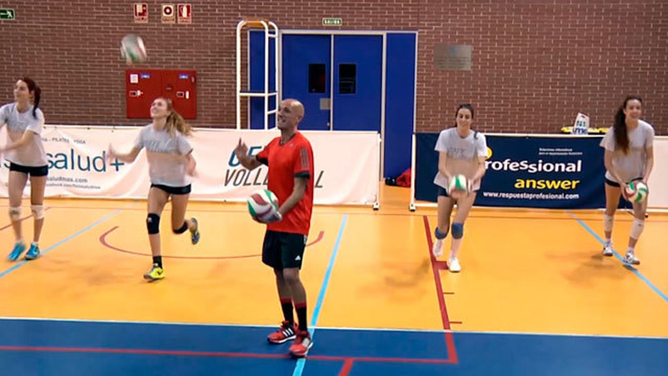 Las chicas del programa pasan una tarde de voley