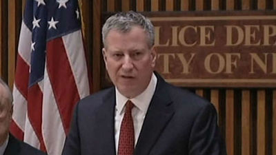 El alcalde de Nueva York pide una tregua en las protestas, tras el asesinato de dos policías