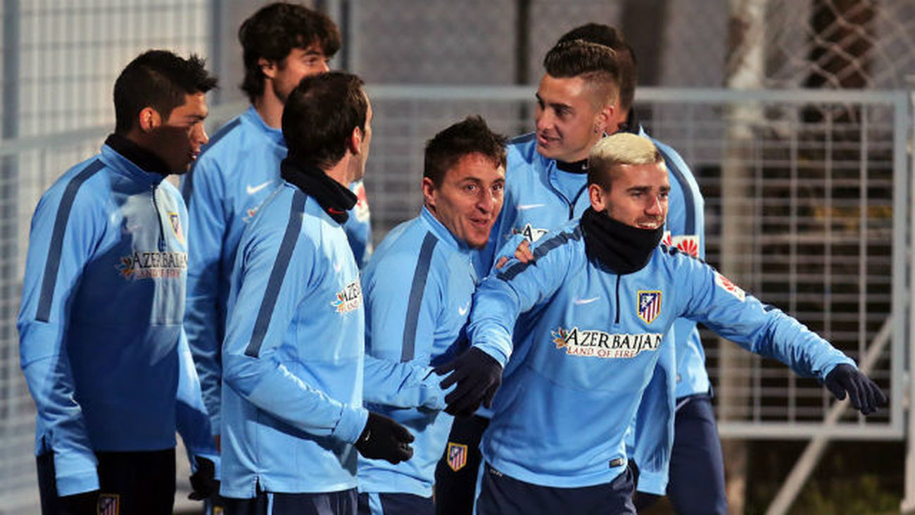 Simeone convoca a 18 jugadores sin Torres, Miranda, 'Cebolla' y Ansaldi