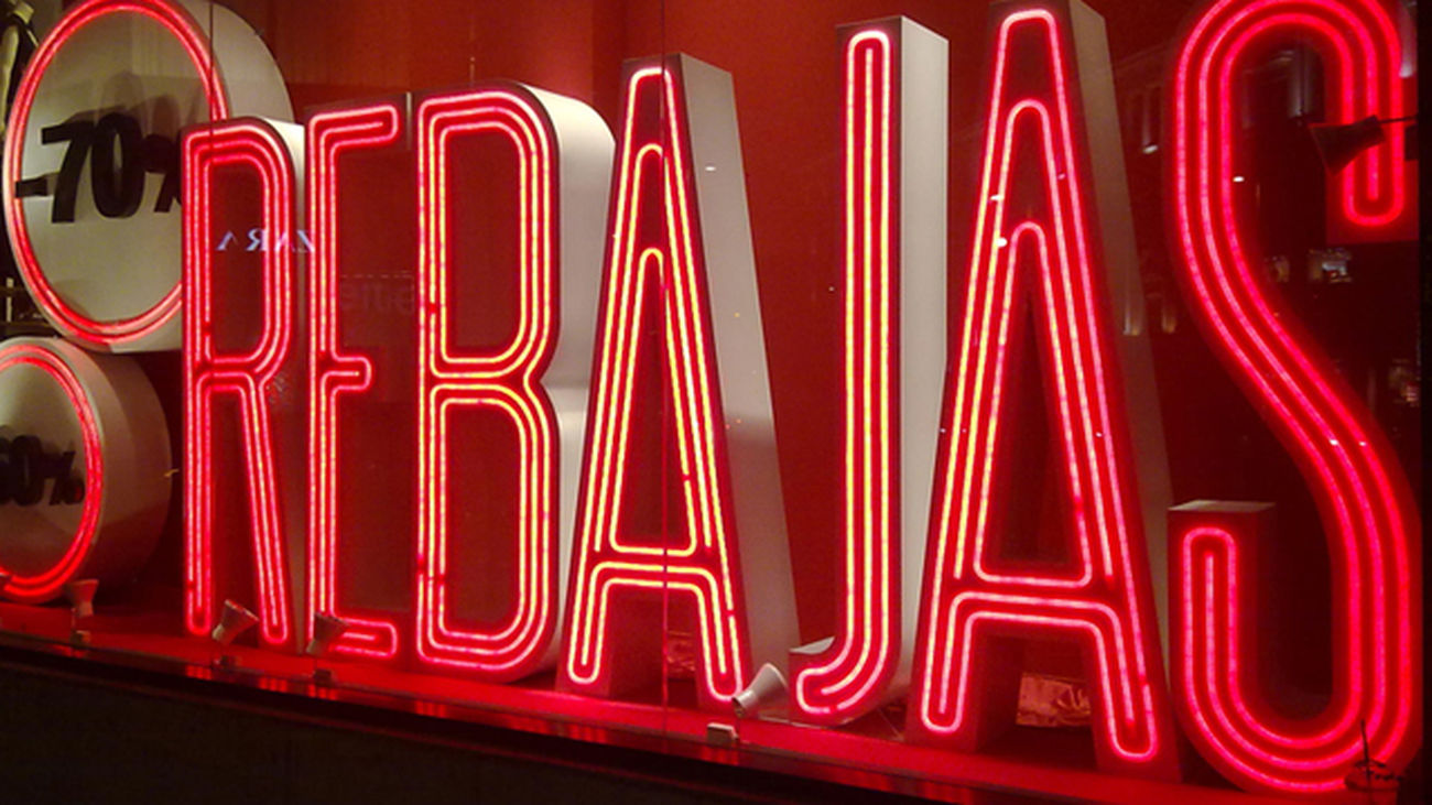 Las rebajas arrancan con un  gasto medio de hasta 80 euros por persona