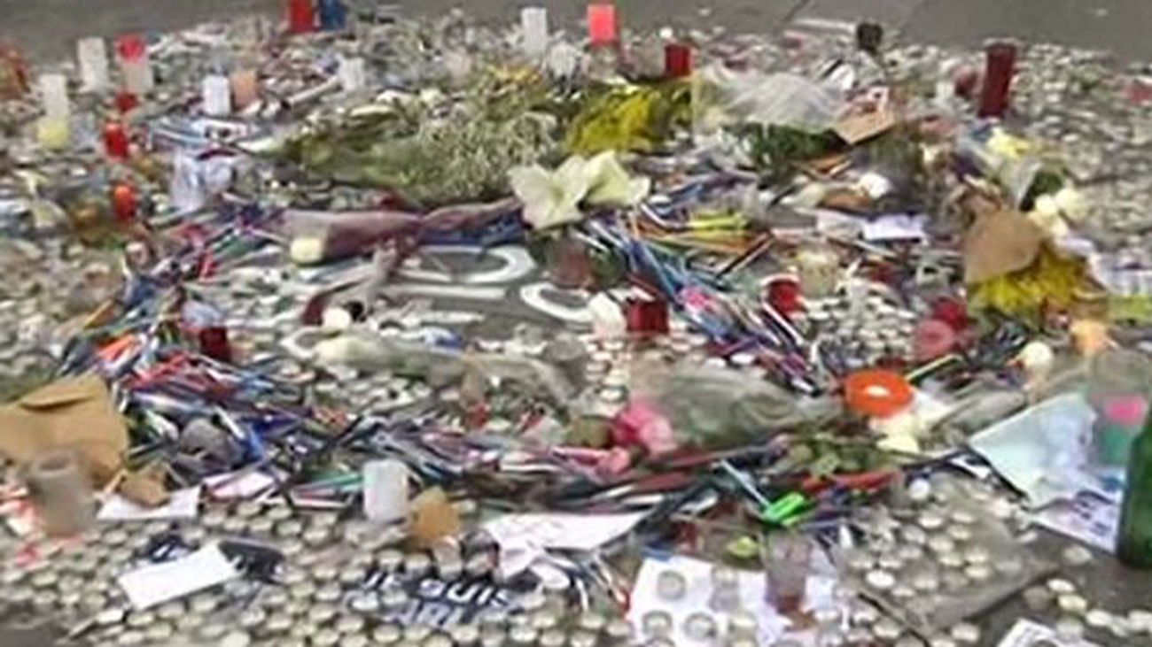 Los españoles en París viven los atentados con sorpresa, indignación y tristeza