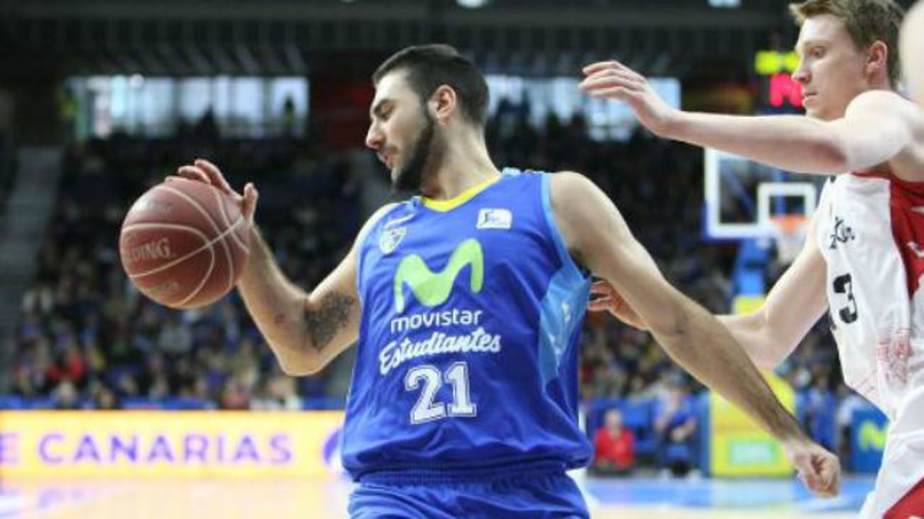 Aradori, Estudiantes