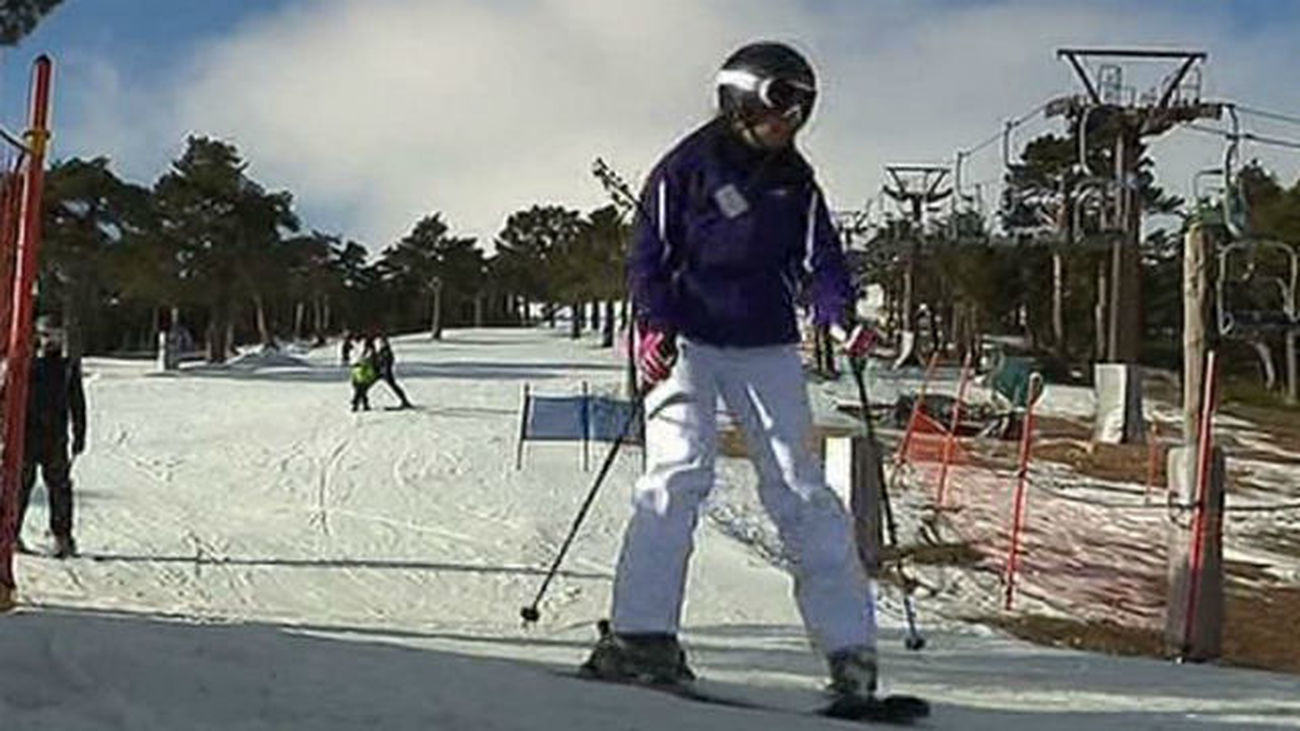 Cerca de una treintena de pistas abiertas en Navacerrada y Valdesquí
