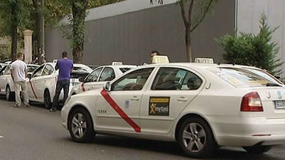 Aumentan los robos de taxis en Madrid