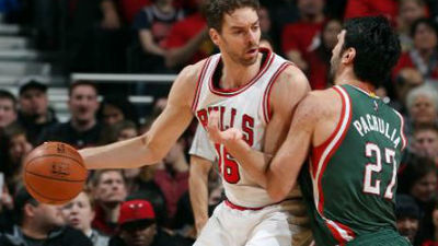 Pau Gasol, ¡46 puntos y 18 rebotes! ante los Bucks