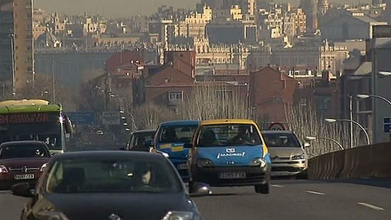Botella pide al Gobierno más rigor de Bruselas con las emisiones de los coches diésel