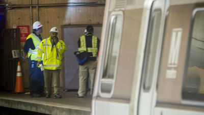 Muere una persona tras llenarse de humo un túnel del metro de Washington
