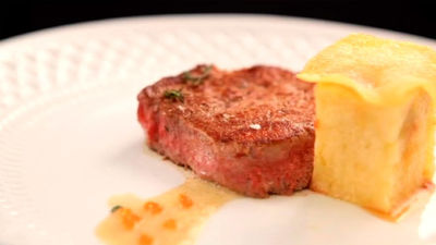 La valoración del equipo azul: Solomillo con patatas confitadas y boletus