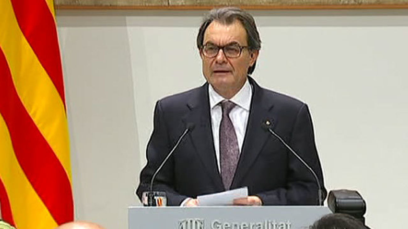 Mas anuncia un pacto con ERC para celebrar elecciones el 27 de septiembre