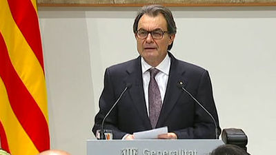 Mas anuncia un pacto con ERC para celebrar elecciones el 27 de septiembre