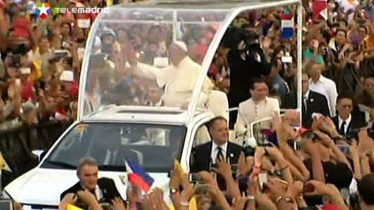 El Papa pide a la familia "ilusión" y "capacidad de soñar"