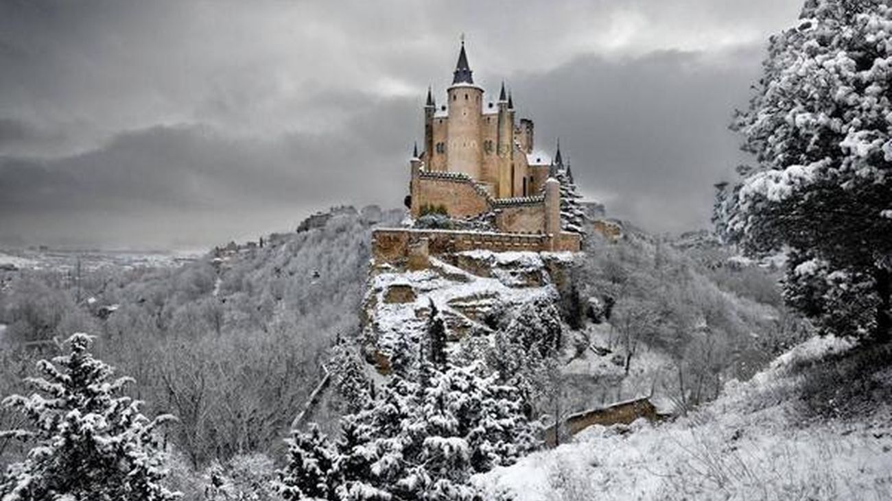 La ola de frío se asienta este lunes con nevadas generalizadas en casi toda la península