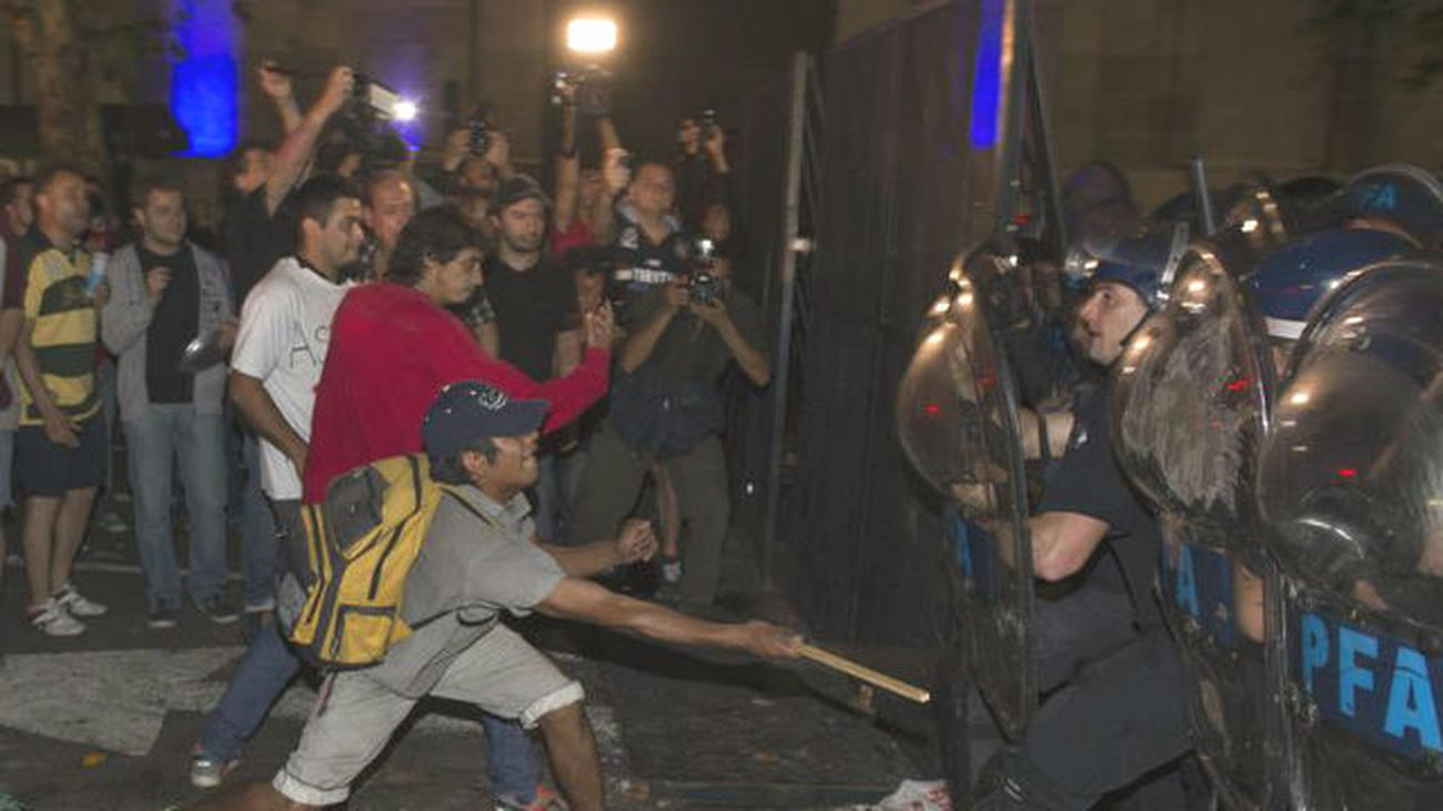 Los forenses no encuentran restos de pólvora en la mano de Nisman