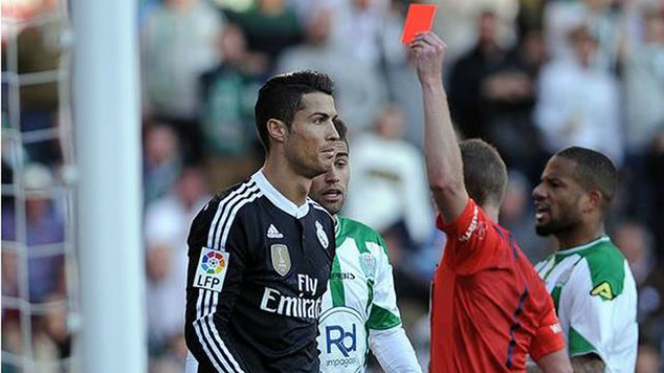 Cristiano suma ya cinco expulsiones con el Real Madrid
