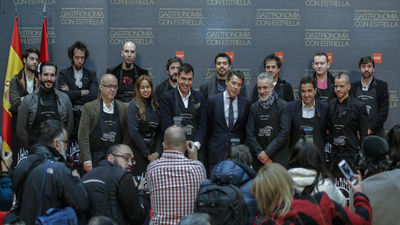 Madrid homenajea a sus chefs 'Michelín' y creará el Premio de Gastronomía