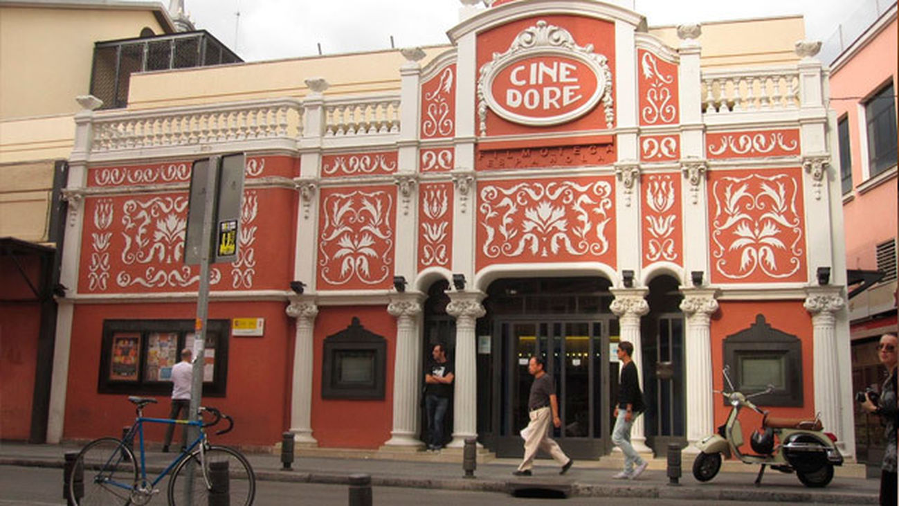 Los equipos compran sus pescados en el mítico mercado de Antón Martín