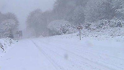 El temporal causa un herido, problemas en transportes y desborda varios ríos