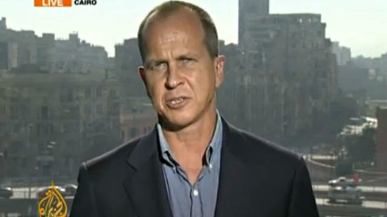 Egipto ordena la deportación del periodista australiano Peter Greste