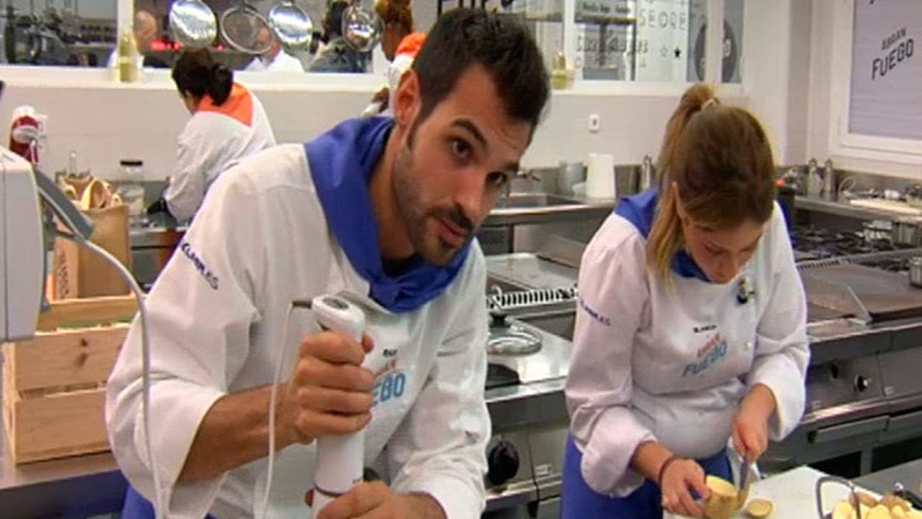 El aperitivo pone a prueba esta noche a los concursantes de Abran Fuego