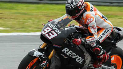 Márquez, operado con éxito de una fractura en el dedo meñique