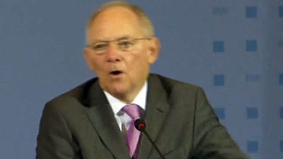 Schaeuble advierte a Merkel de que dimitiría si alguien se inmiscuye en sus competencias